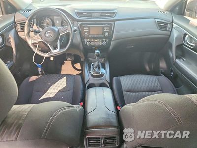 Zdjęcie 8 z 12 samochodu: 2017 NISSAN ROGUE SV VIN:5N1AT2MT4HC896935 - miniatura