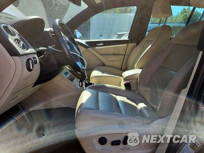 Zdjęcie 7 z 13 samochodu: 2016 VOLKSWAGEN TIGUAN S VIN:WVGBV7AX8GW058309 - miniatura