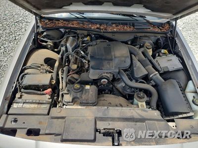 Zdjęcie 11 z 12 samochodu: 2010 MERCURY GRAND MARQUIS LS VIN:2MEBM7FV4AX613720 - miniatura