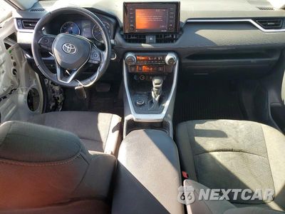 Zdjęcie 8 z 13 samochodu: 2021 TOYOTA RAV4 XLE VIN:4T3RWRFV3MU034884 - miniatura