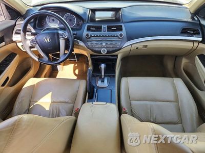 Zdjęcie 8 z 12 samochodu: 2012 HONDA ACCORD SE VIN:1HGCP2F68CA152494 - miniatura