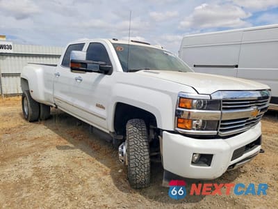 Czwarte zdjęcie samochodu z boku: 2016 CHEVROLET SILVERADO K3500 HIGH COUNTRY VIN:1GC4K1E81GF145460 - miniatura