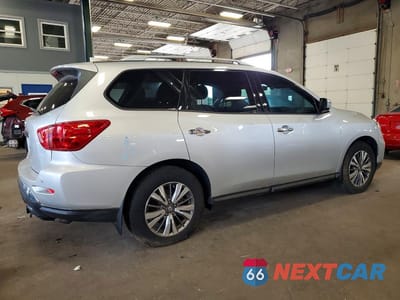 Trzecie zdjęcie samochodu z tyłu: 2019 NISSAN PATHFINDER VIN:5N1DR2MN2KC634836 - miniatura
