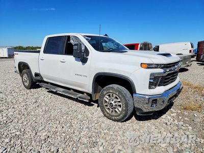 Czwarte zdjęcie samochodu z boku: 2024 CHEVROLET SILVERADO MEDIUM DUT VIN:2GC4YNEY3R1243468 - miniatura