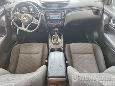 Zdjęcie 8 z 12 samochodu: 2017 NISSAN ROGUE SPORT SV VIN:JN1BJ1CRXHW110779 - miniatura