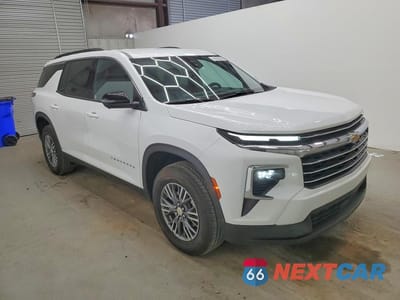 Czwarte zdjęcie samochodu z boku: 2026 CHEVROLET TRAVERSE LT VIN:1GNERGKS0TJ223311 - miniatura