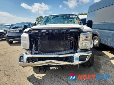 Piąte zdjęcie samochodu w środku: 2013 FORD F250 SUPER DUTY VIN:1FT7X2B61DEB45547 - miniatura