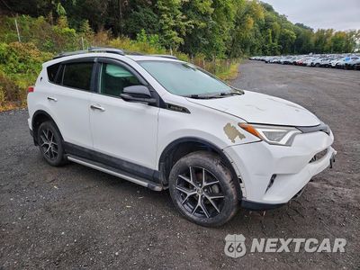 Czwarte zdjęcie samochodu z boku: 2017 TOYOTA RAV4 SE VIN:2T3JFREV4HW588889 - miniatura