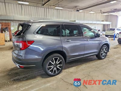 Trzecie zdjęcie samochodu z tyłu: 2019 HONDA PILOT TOURING VIN:5FNYF6H90KB020387 - miniatura
