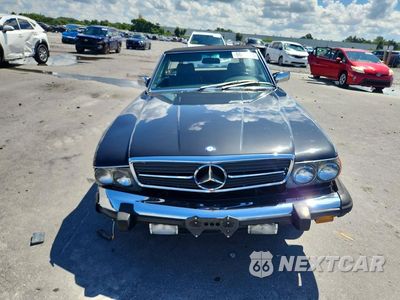 Piąte zdjęcie samochodu w środku: 1987 MERCEDES-BENZ 560 SL VIN:WDBBA48D0HA073572 - miniatura