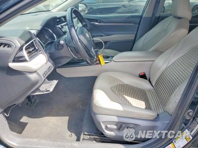 Zdjęcie 7 z 12 samochodu: 2018 TOYOTA CAMRY SE VIN:4T1B11HK7JU618827 - miniatura