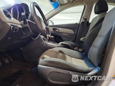 Zdjęcie 7 z 12 samochodu: 2012 CHEVROLET CRUZE LS VIN:1G1PD5SH9C7217991 - miniatura
