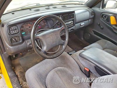 Zdjęcie 8 z 12 samochodu: 1999 DODGE DAKOTA VIN:1B7FL26X1XS165023 - miniatura