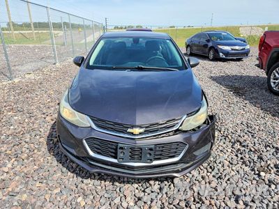 Piąte zdjęcie samochodu w środku: 2017 CHEVROLET CRUZE LT VIN:1G1BE5SM3H7237388 - miniatura