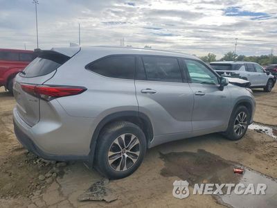 Trzecie zdjęcie samochodu z tyłu: 2020 TOYOTA HIGHLANDER HYBRID XLE VIN:5TDHBRCH6LS506775 - miniatura
