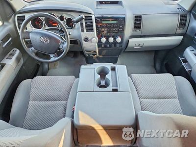 Zdjęcie 8 z 12 samochodu: 2007 TOYOTA TUNDRA SR5 VIN:5TBBV54157S461303 - miniatura