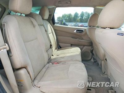 Zdjęcie 11 z 13 samochodu: 2015 NISSAN PATHFINDER SV VIN:5N1AR2MM8FC624828 - miniatura
