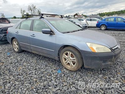 Czwarte zdjęcie samochodu z boku: 2007 HONDA ACCORD EX VIN:1HGCM56727A105471 - miniatura