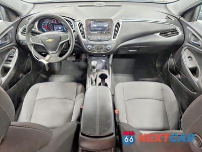Zdjęcie 8 z 13 samochodu: 2023 CHEVROLET MALIBU LT VIN:1G1ZD5ST3PF132377 - miniatura