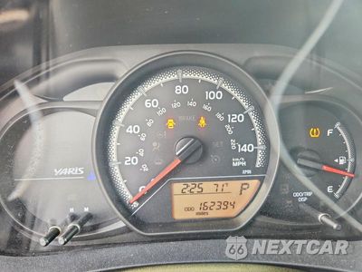 Zdjęcie 9 z 13 samochodu: 2015 TOYOTA YARIS 5-DOOR L VIN:VNKKTUD32FA041719 - miniatura