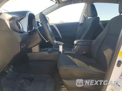 Zdjęcie 7 z 13 samochodu: 2018 TOYOTA RAV4 LE VIN:2T3BFREV1JW755252 - miniatura