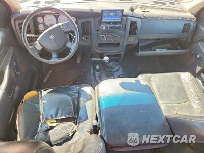 Zdjęcie 8 z 12 samochodu: 2004 DODGE RAM 1500 ST VIN:1D7HU18N54J110237 - miniatura