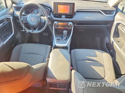 Zdjęcie 8 z 13 samochodu: 2021 TOYOTA RAV4 XLE VIN:2T3W1RFV6MW137251 - miniatura