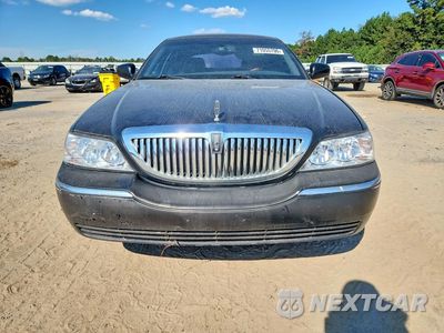 Piąte zdjęcie samochodu w środku: 2011 LINCOLN TOWN CAR SIGNATURE LIMITED VIN:2LNBL8CV5BX761077 - miniatura