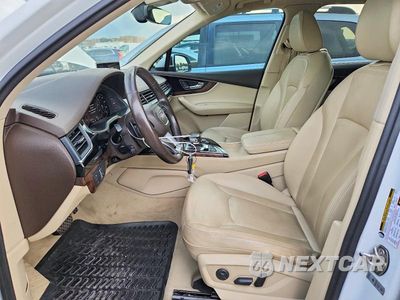 Zdjęcie 7 z 13 samochodu: 2017 AUDI Q7 PREMIUM PLUS VIN:WA1LAAF73HD036378 - miniatura