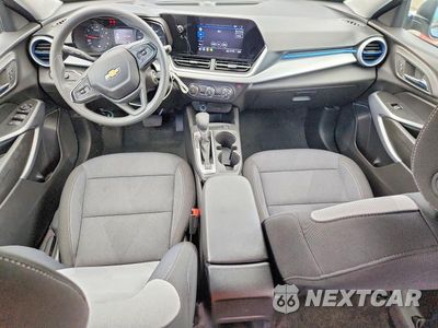 Zdjęcie 8 z 13 samochodu: 2025 CHEVROLET TRAX LS VIN:KL77LFEP0SC163776 - miniatura