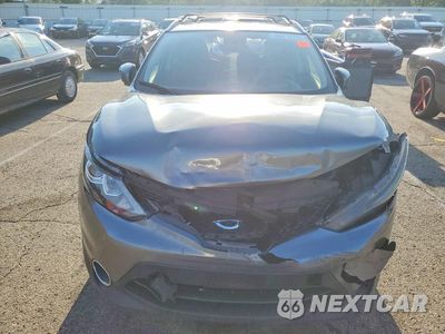Piąte zdjęcie samochodu w środku: 2018 NISSAN ROGUE SPORT SL VIN:JN1BJ1CRXJW207664 - miniatura