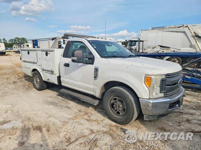 Czwarte zdjęcie samochodu z boku: 2017 FORD F350 SUPER DUTY VIN:1FDRF3E68HEE58724 - miniatura