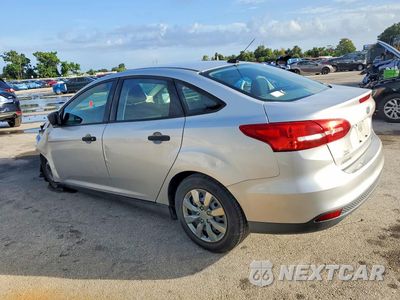 Drugie zdjęcie samochodu z przodu: 2016 FORD FOCUS S VIN:1FADP3E22GL281189 - miniatura