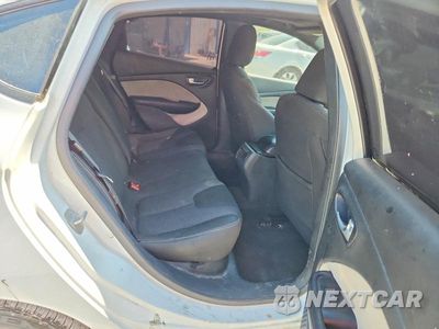 Zdjęcie 10 z 12 samochodu: 2015 DODGE DART SXT VIN:1C3CDFBBXFD166437 - miniatura