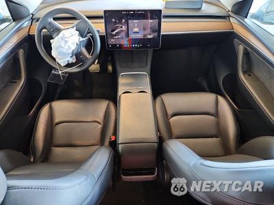 Zdjęcie 8 z 12 samochodu: 2024 TESLA MODEL Y VIN:7SAYGDEE1RF125195 - miniatura