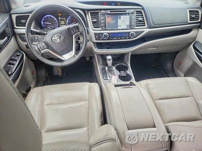 Zdjęcie 8 z 13 samochodu: 2018 TOYOTA HIGHLANDER LIMITED VIN:5TDYZRFH3JS277654 - miniatura