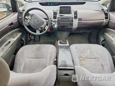 Zdjęcie 8 z 12 samochodu: 2005 TOYOTA PRIUS BASE VIN:JTDKB20U057019857 - miniatura