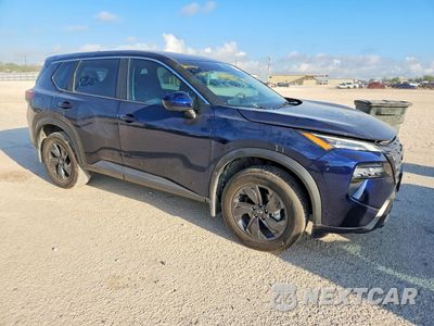 Czwarte zdjęcie samochodu z boku: 2026 NISSAN ROGUE SV VIN:5N1BT3BA5TC783502 - miniatura