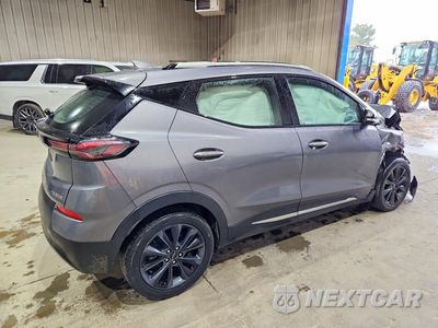 Trzecie zdjęcie samochodu z tyłu: 2022 CHEVROLET BOLT EUV PREMIER VIN:1G1FZ6S06N4128591 - miniatura