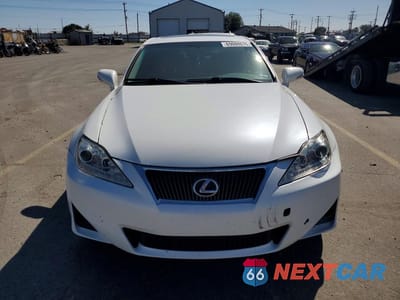 Piąte zdjęcie samochodu w środku: 2012 LEXUS IS 350 VIN:JTHCE5C21C5002984 - miniatura