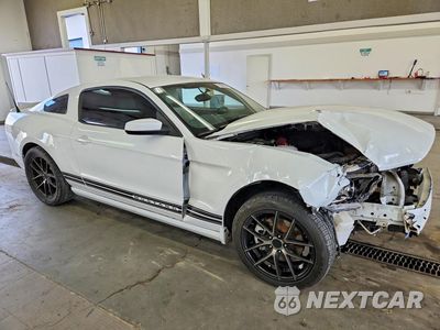 Czwarte zdjęcie samochodu z boku: 2014 FORD MUSTANG VIN:1ZVBP8AM0E5292695 - miniatura