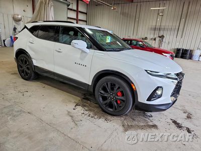 Czwarte zdjęcie samochodu z boku: 2019 CHEVROLET BLAZER RS VIN:3GNKBJRS2KS684534 - miniatura