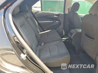 Zdjęcie 10 z 12 samochodu: 2021 CHEVROLET EQUINOX LT VIN:2GNAXTEV8M6103239 - miniatura