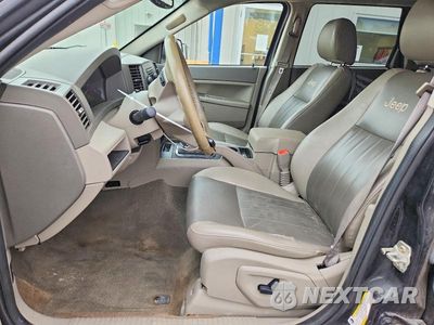 Zdjęcie 7 z 13 samochodu: 2006 JEEP GRAND CHEROKEE LAREDO VIN:1J8GR48K66C112321 - miniatura