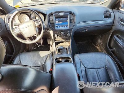 Zdjęcie 8 z 12 samochodu: 2014 CHRYSLER 300C VARVATOS VIN:2C3CCAJG8EH236974 - miniatura
