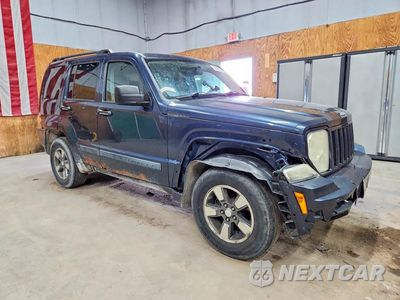 Czwarte zdjęcie samochodu z boku: 2008 JEEP LIBERTY SPORT VIN:1J8GN28K88W288045 - miniatura