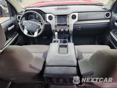 Zdjęcie 8 z 12 samochodu: 2019 TOYOTA TUNDRA CREWMAX SR5 VIN:5TFDW5F11KX800460 - miniatura