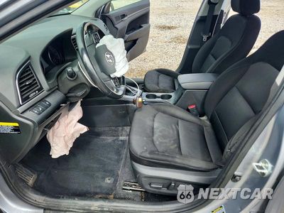 Zdjęcie 7 z 12 samochodu: 2017 HYUNDAI ELANTRA VALUE EDITION VIN:5NPD84LF1HH156872 - miniatura
