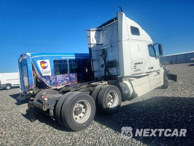 Trzecie zdjęcie samochodu z tyłu: 2016 VOLVO VNL SEMI TRUCK VIN:4V4NC9EJ1GN965020 - miniatura