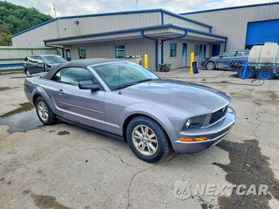 Czwarte zdjęcie samochodu z boku: 2007 FORD MUSTANG VIN:1ZVFT84N575260605 - miniatura